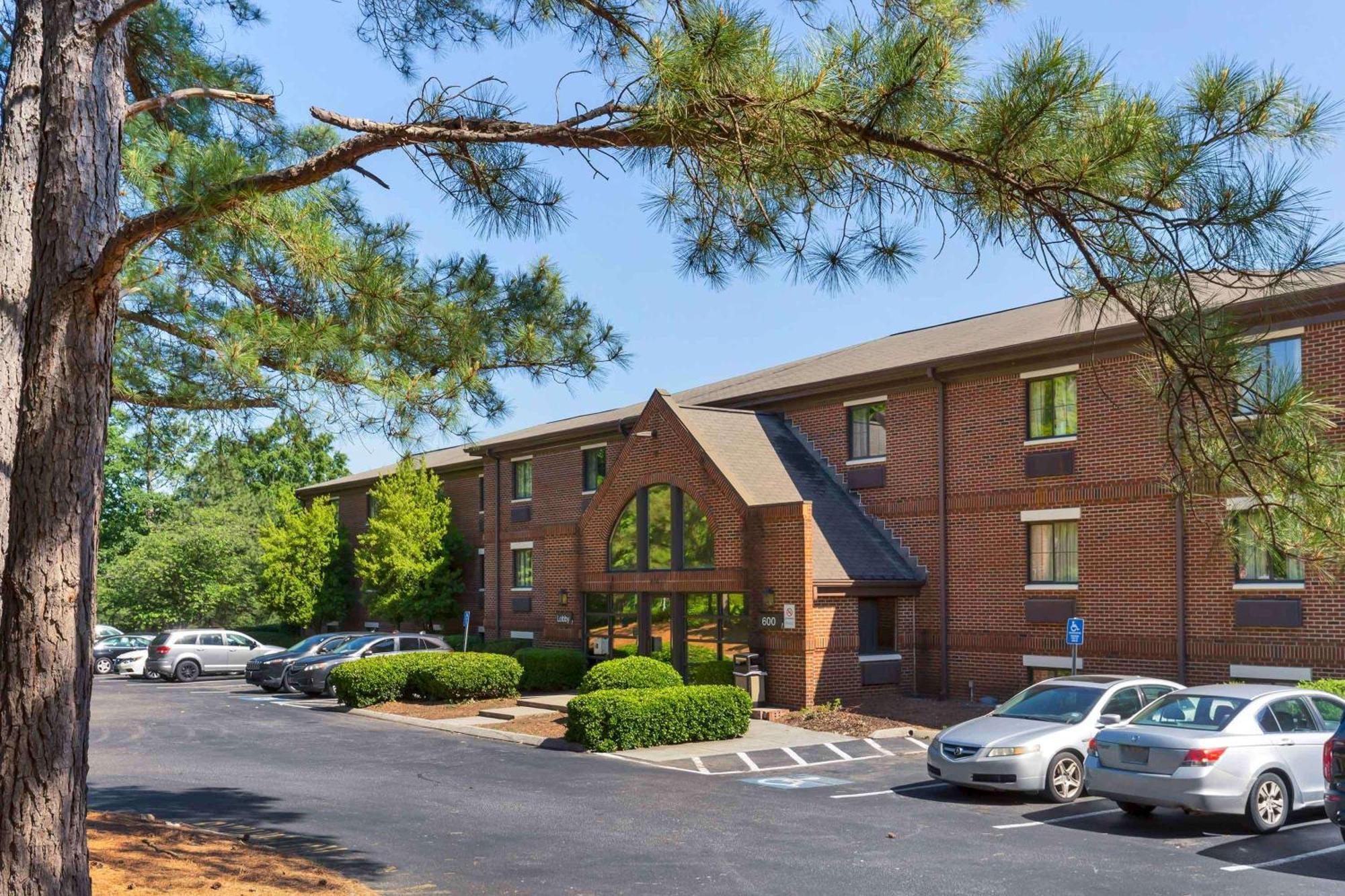 Extended Stay America Suites - Raleigh - Cary - Harrison Ave Eksteriør bilde