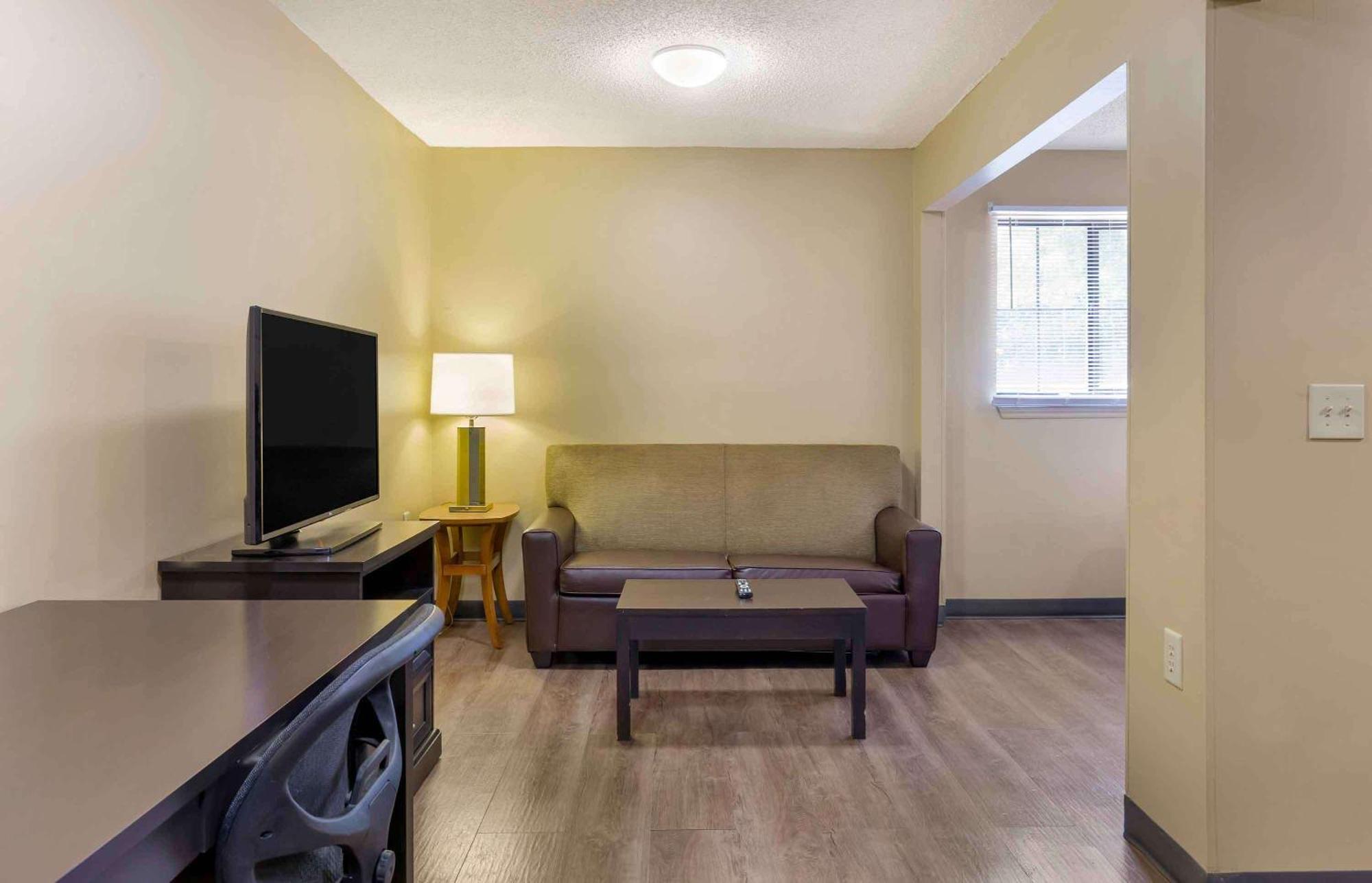 Extended Stay America Suites - Raleigh - Cary - Harrison Ave Eksteriør bilde