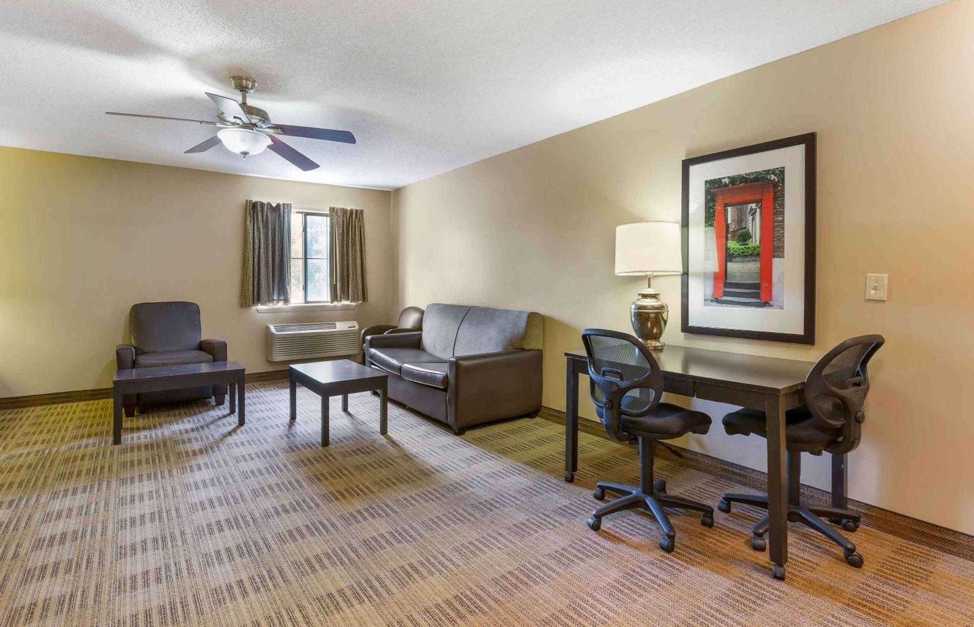 Extended Stay America Suites - Raleigh - Cary - Harrison Ave Eksteriør bilde