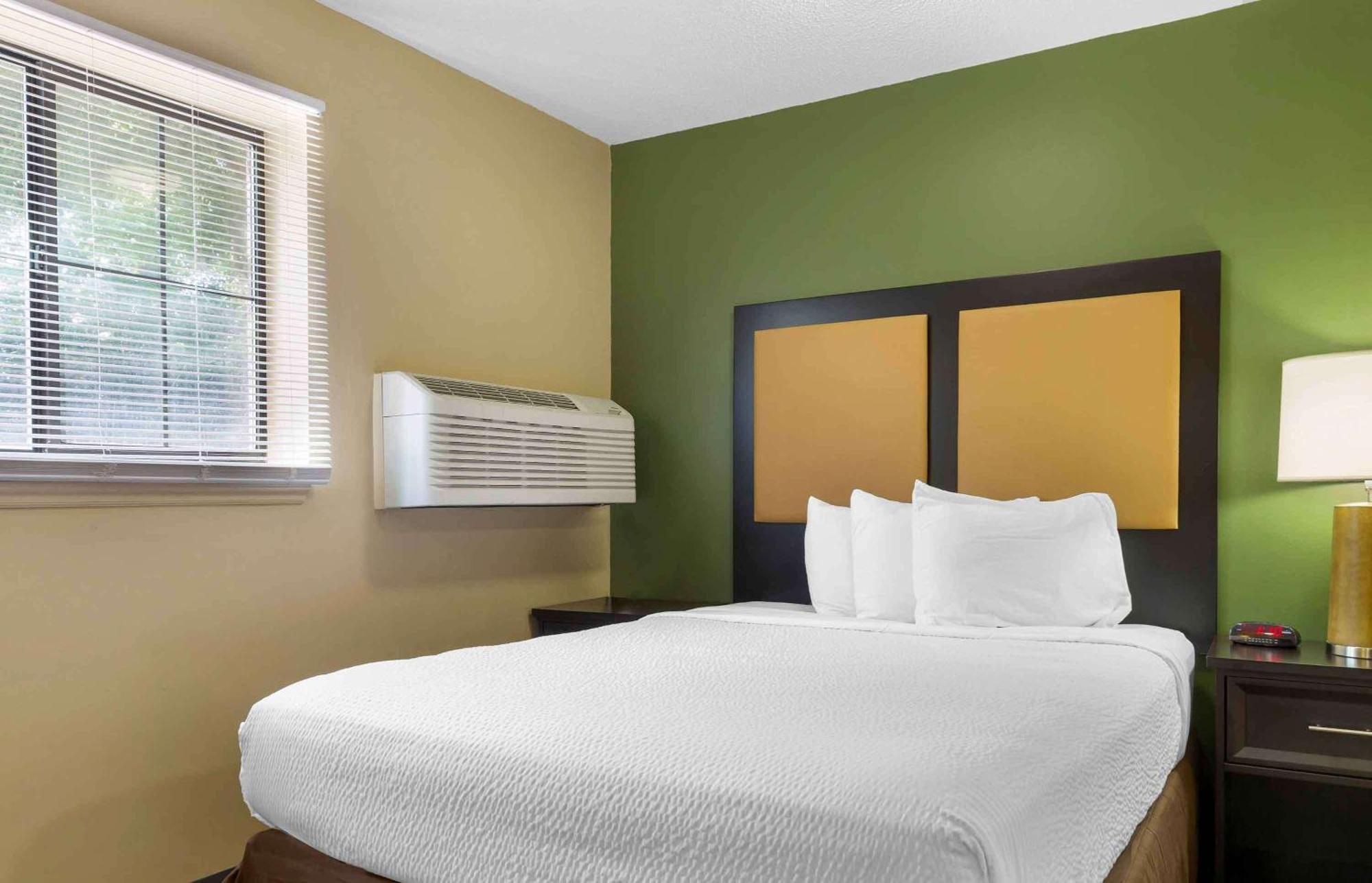 Extended Stay America Suites - Raleigh - Cary - Harrison Ave Eksteriør bilde