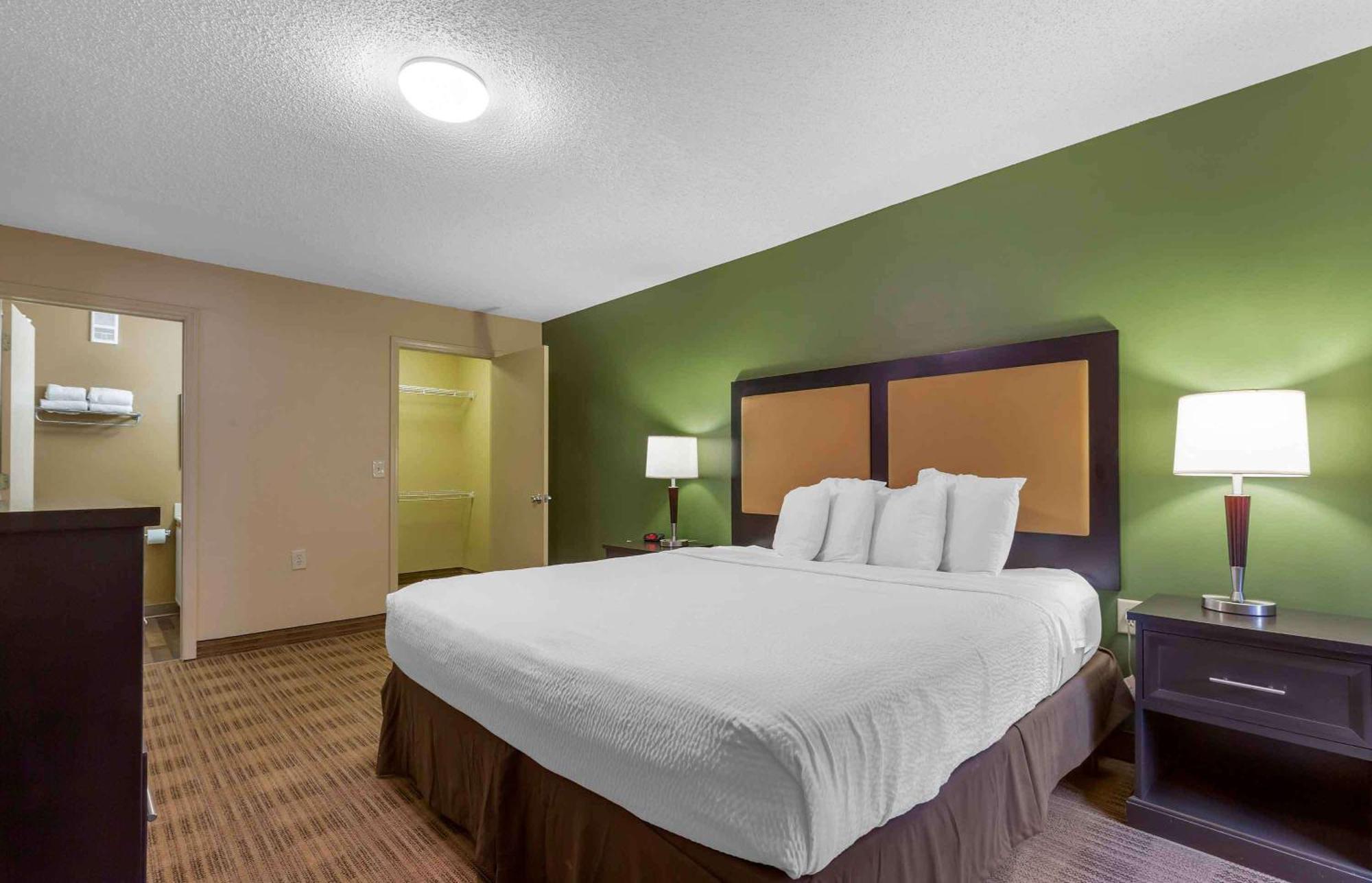 Extended Stay America Suites - Raleigh - Cary - Harrison Ave Eksteriør bilde