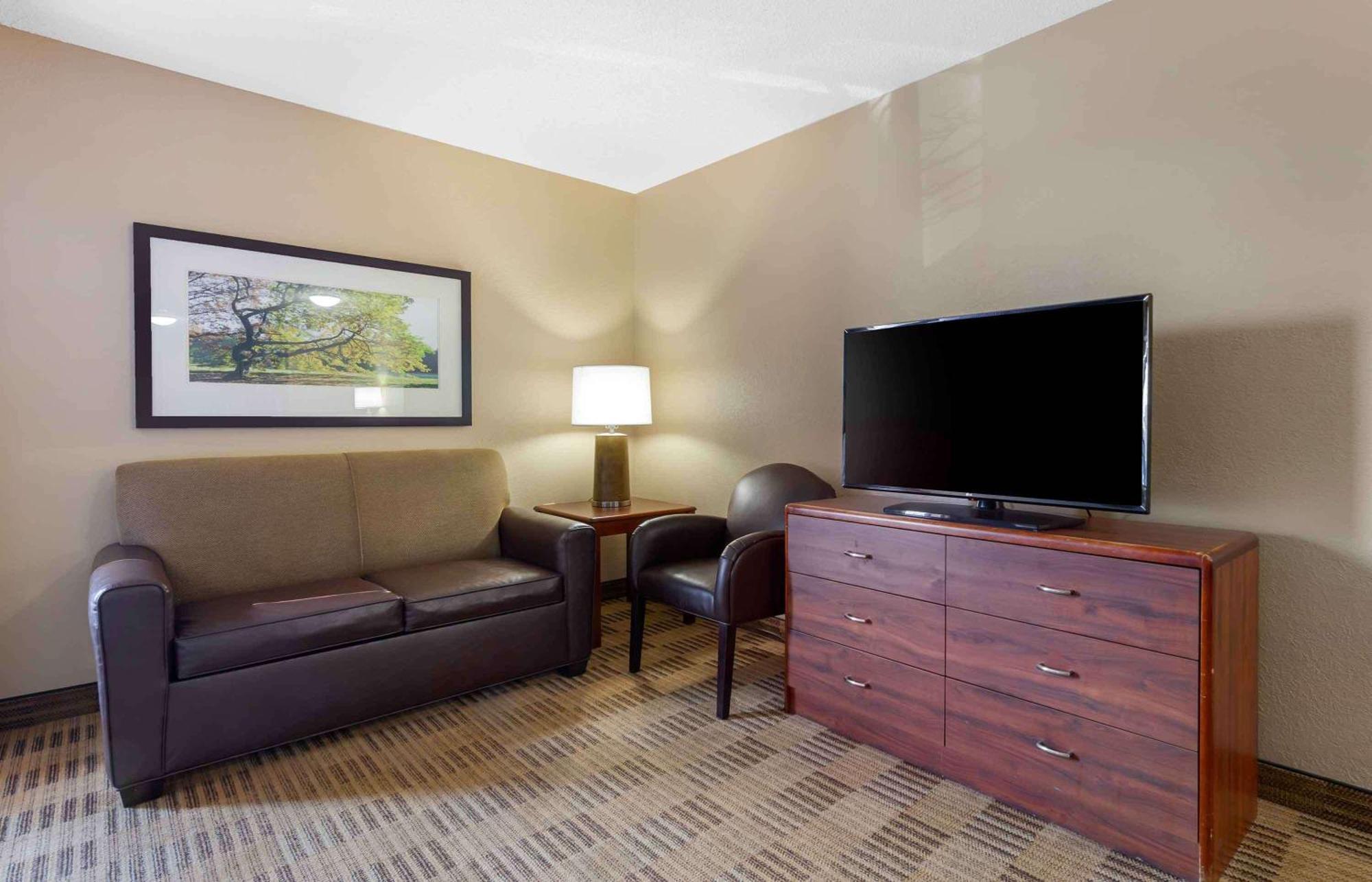 Extended Stay America Suites - Raleigh - Cary - Harrison Ave Eksteriør bilde