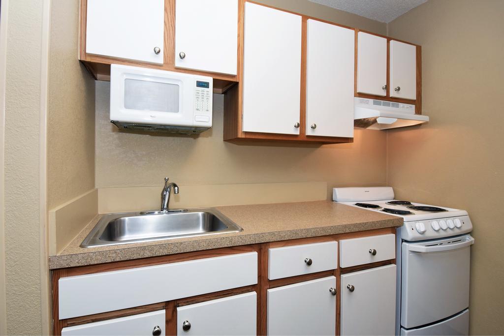 Extended Stay America Suites - Raleigh - Cary - Harrison Ave Eksteriør bilde