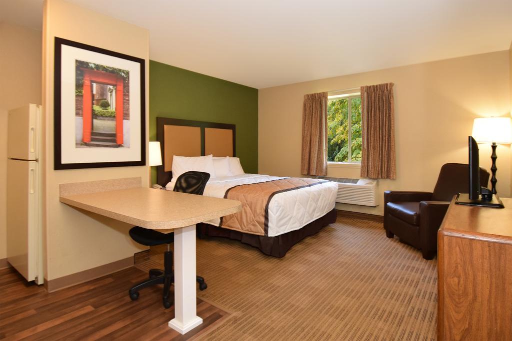 Extended Stay America Suites - Raleigh - Cary - Harrison Ave Eksteriør bilde