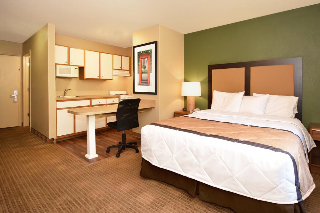 Extended Stay America Suites - Raleigh - Cary - Harrison Ave Eksteriør bilde