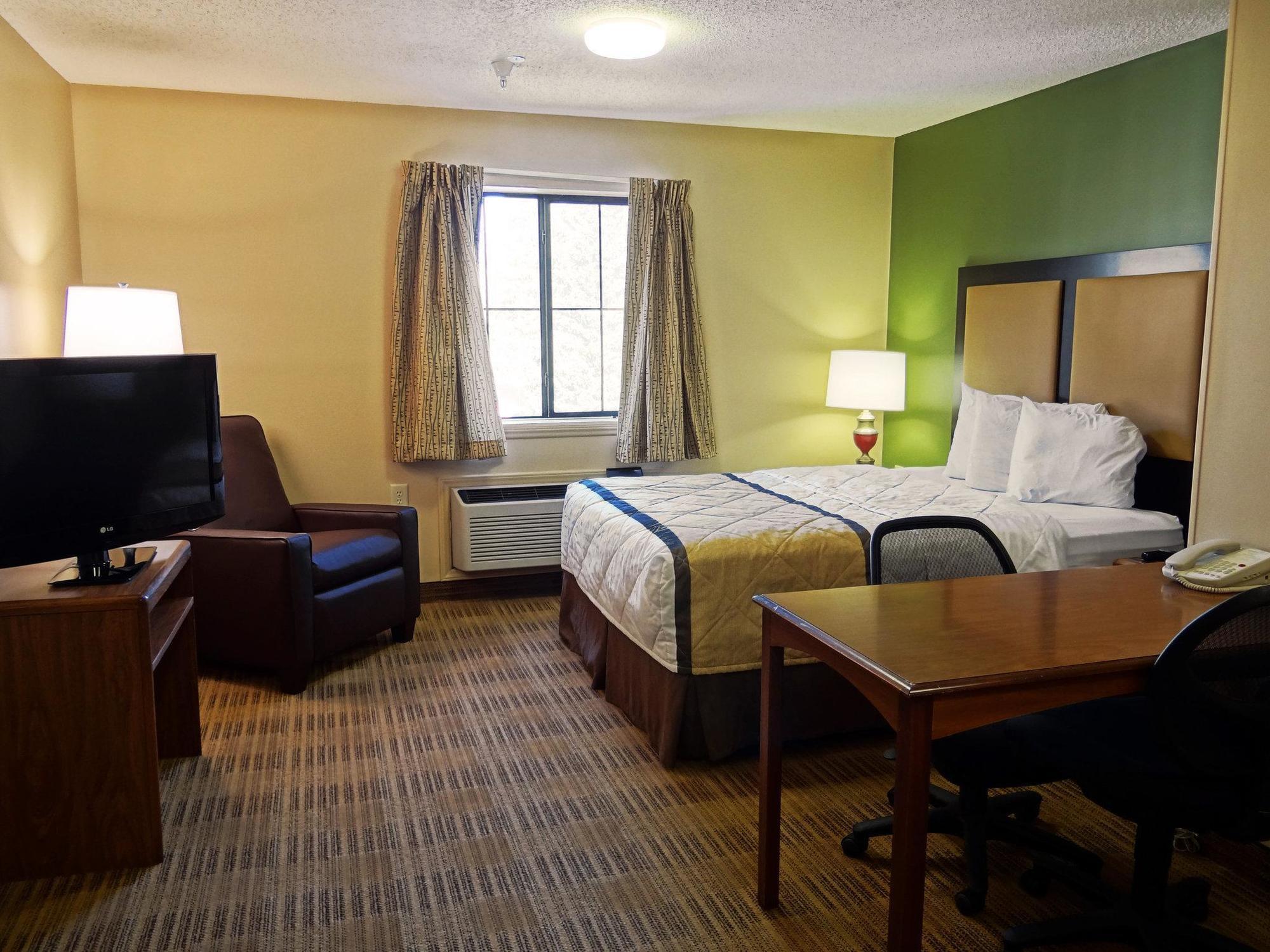 Extended Stay America Suites - Raleigh - Cary - Harrison Ave Eksteriør bilde